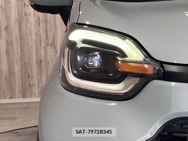Toyota SIENTA 2023-08 7963777-28