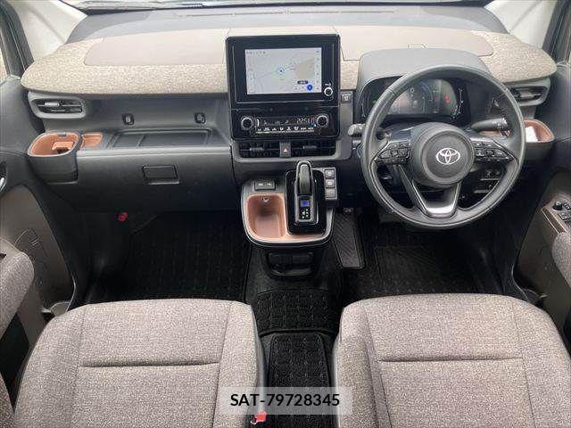Toyota SIENTA 2023-08 7963777-2
