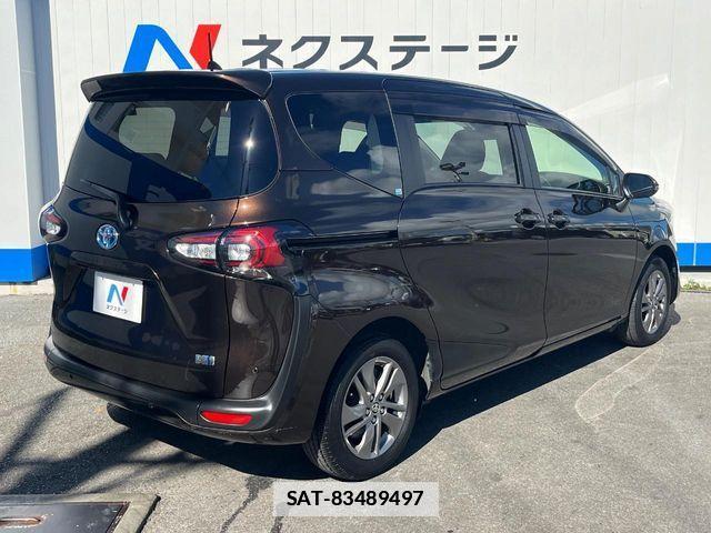Toyota SIENTA 2021-06 7963779-18