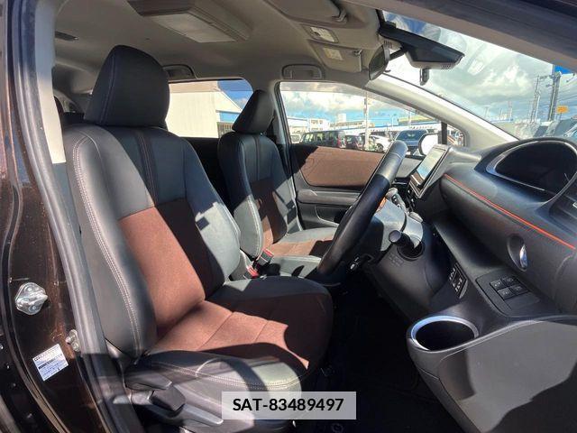 Toyota SIENTA 2021-06 7963779-8