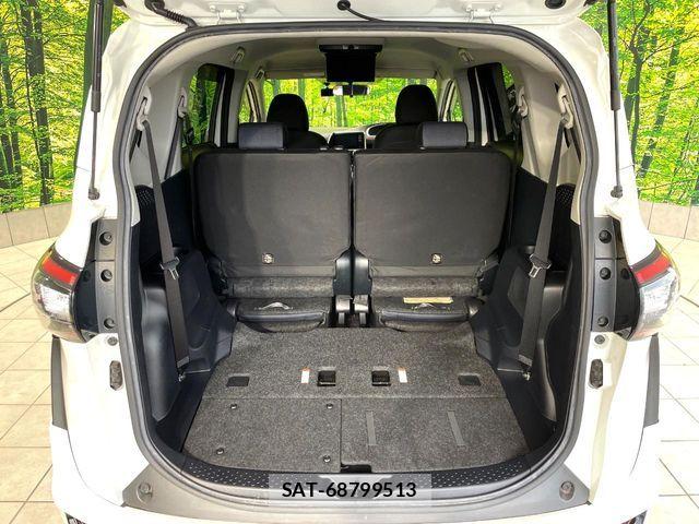 Toyota SIENTA 2017-05 7963785-18
