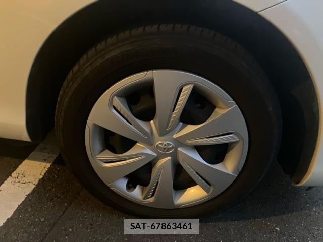 Toyota SIENTA 2018-10 7981014-11