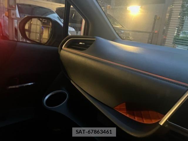 Toyota SIENTA 2018-10 7981014-27