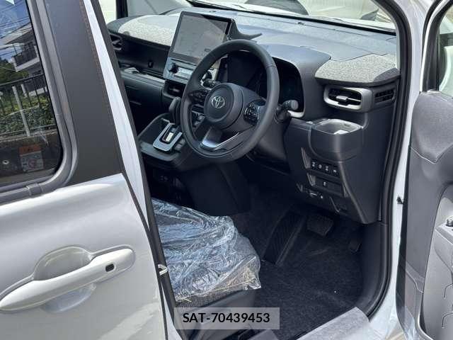 Toyota SIENTA 2026-04 7981001-11