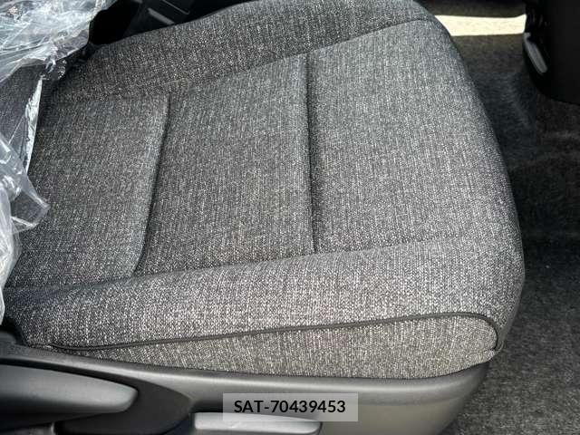 Toyota SIENTA 2026-04 7981001-13
