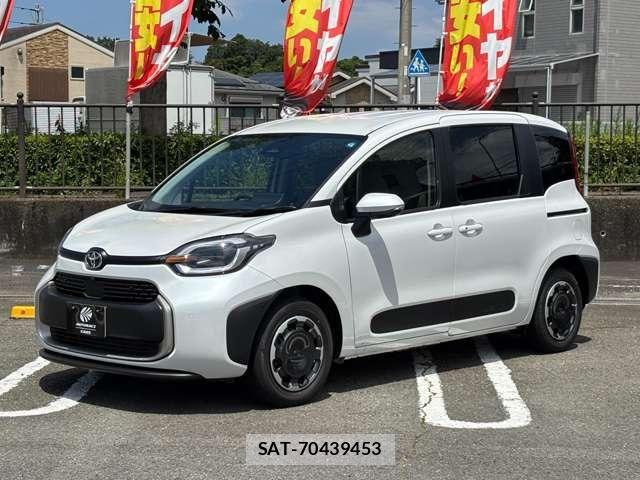 Toyota SIENTA 2026-04 7981001-4