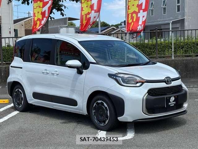 Toyota SIENTA 2026-04 7981001-6