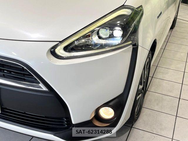 Toyota SIENTA 2017-02 7981012-11