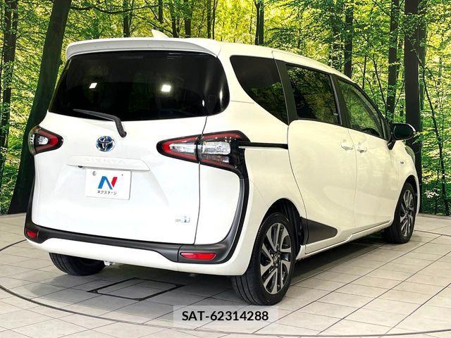 Toyota SIENTA 2017-02 7981012-16