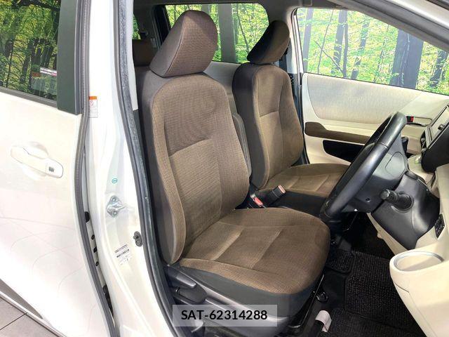 Toyota SIENTA 2017-02 7981012-7