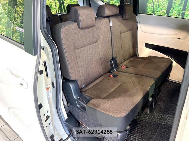 Toyota SIENTA 2017-02 7981012-8