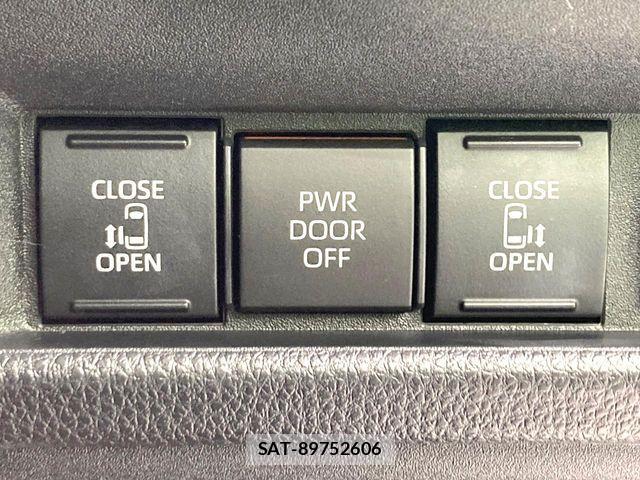 Toyota SIENTA 2023-01 7981005-3
