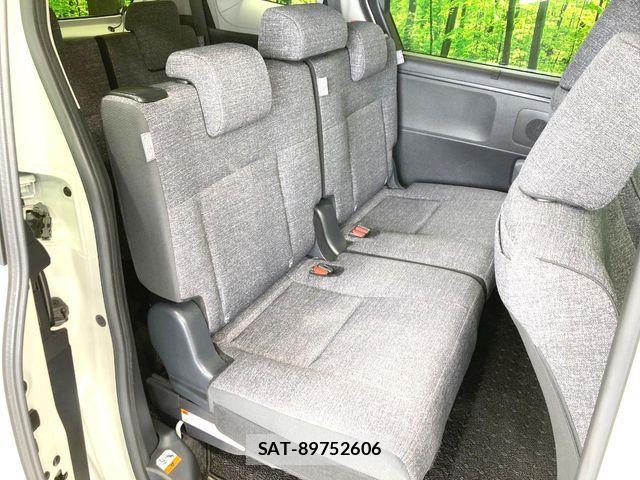 Toyota SIENTA 2023-01 7981005-8