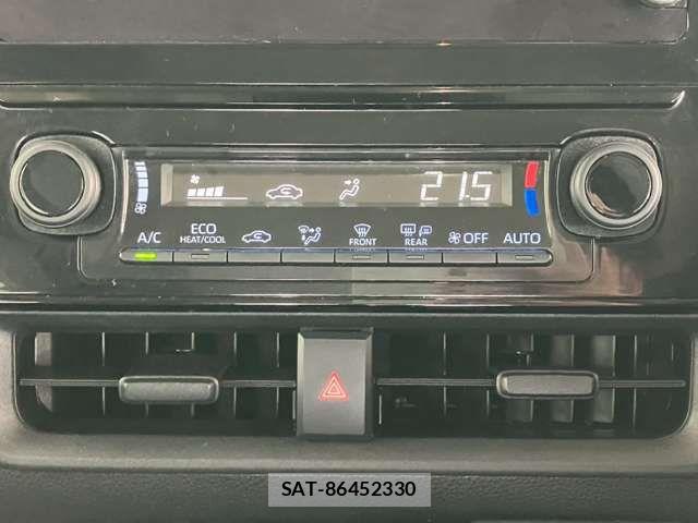 Toyota SIENTA 2022-11 7981010-10