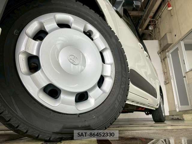 Toyota SIENTA 2022-11 7981010-14