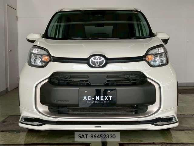 Toyota SIENTA 2022-11 7981010-15