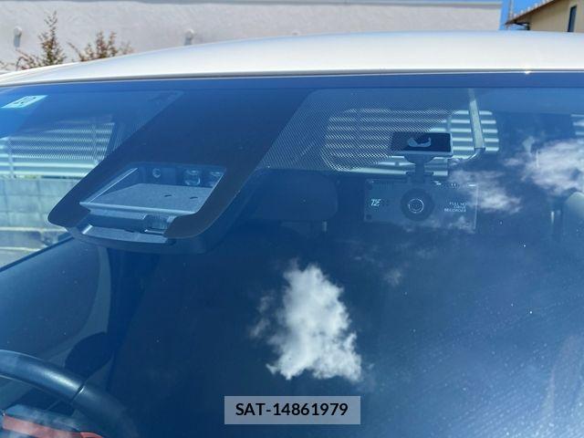 Toyota SIENTA 2016-10 7981016-23