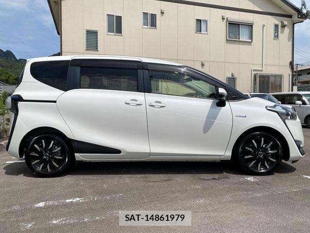 Toyota SIENTA 2016-10 7981016-5