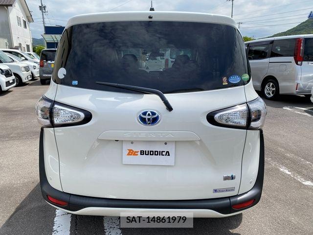 Toyota SIENTA 2016-10 7981016-7
