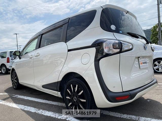 Toyota SIENTA 2016-10 7981016-8