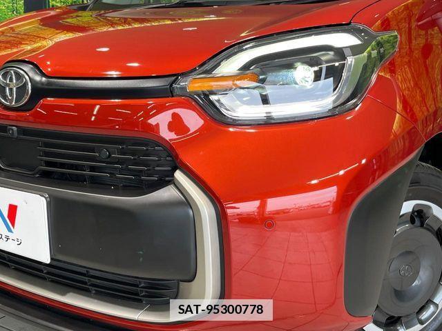 Toyota SIENTA 2023-12 7981003-11