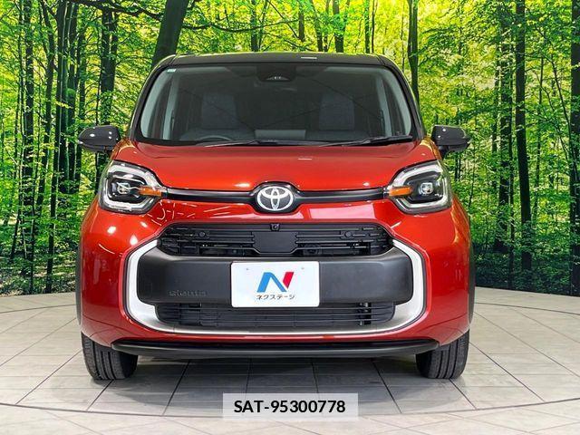Toyota SIENTA 2023-12 7981003-13
