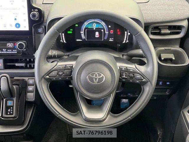 Toyota SIENTA 2024-10 7981002-12
