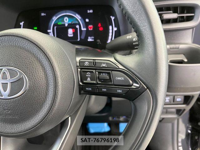 Toyota SIENTA 2024-10 7981002-7