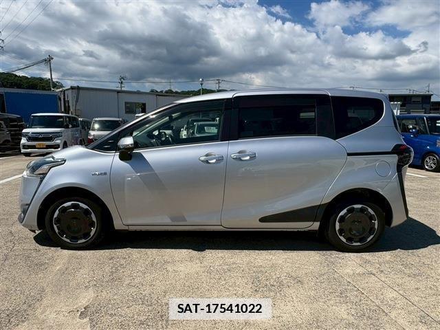 Toyota SIENTA 2018-06 7981013-12