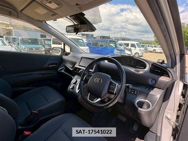 Toyota SIENTA 2018-06 7981013-18