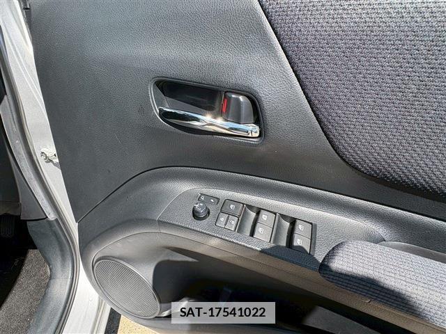 Toyota SIENTA 2018-06 7981013-19