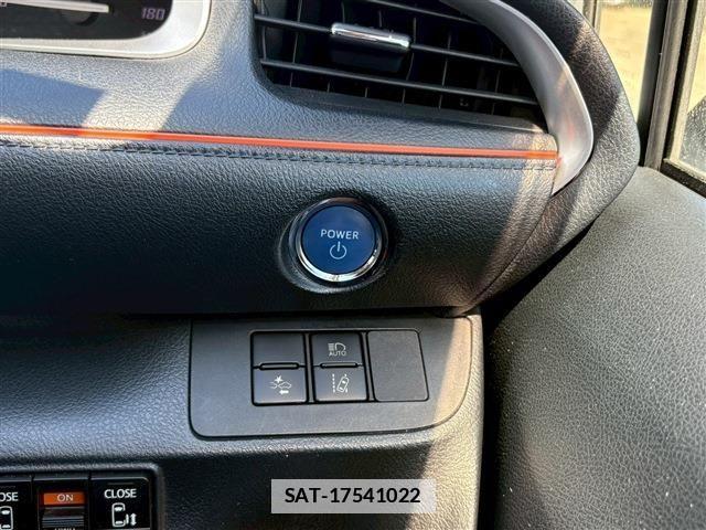 Toyota SIENTA 2018-06 7981013-20