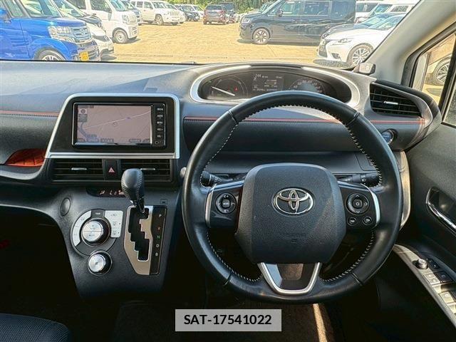 Toyota SIENTA 2018-06 7981013-23