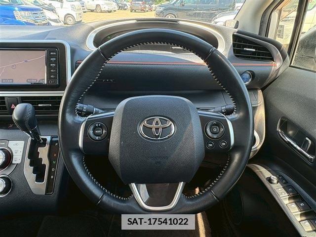 Toyota SIENTA 2018-06 7981013-27