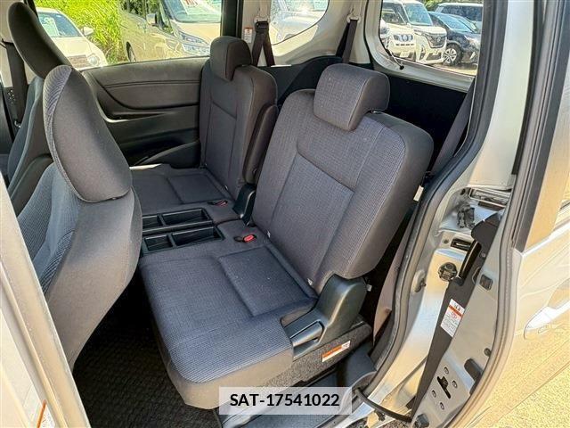 Toyota SIENTA 2018-06 7981013-5