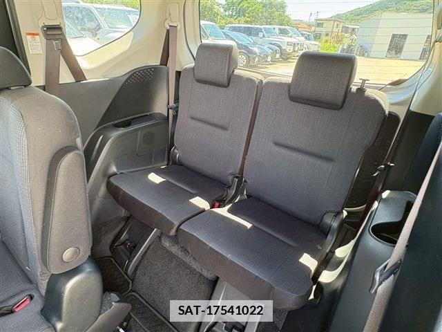 Toyota SIENTA 2018-06 7981013-6