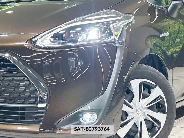 Toyota SIENTA 2019-08 7981011-12