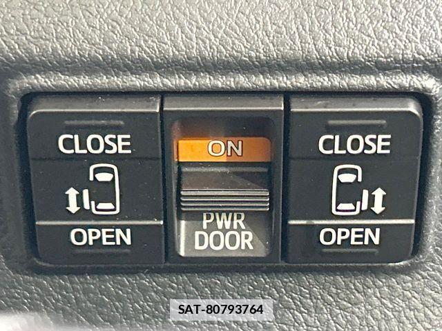 Toyota SIENTA 2019-08 7981011-4
