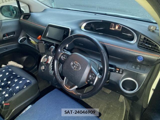Toyota SIENTA 2015-10 7981015-13