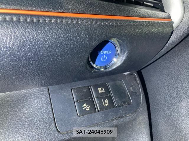 Toyota SIENTA 2015-10 7981015-18