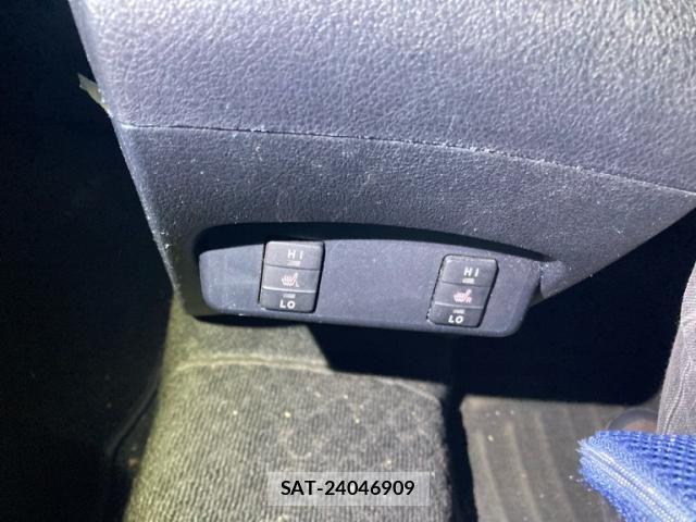 Toyota SIENTA 2015-10 7981015-19