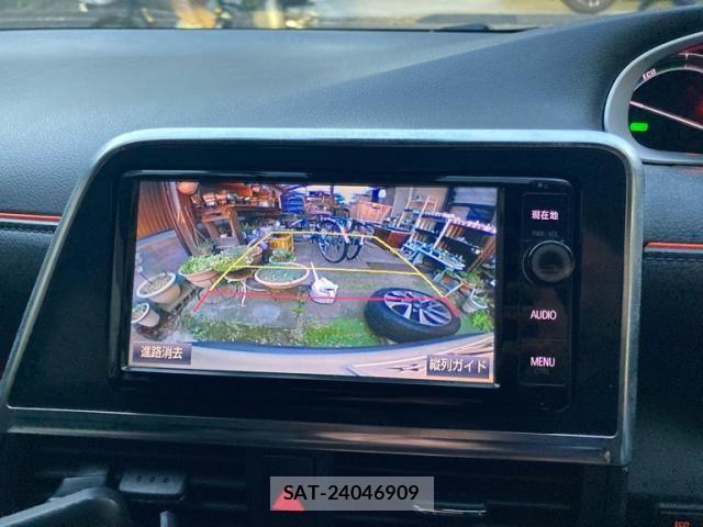 Toyota SIENTA 2015-10 7981015-22