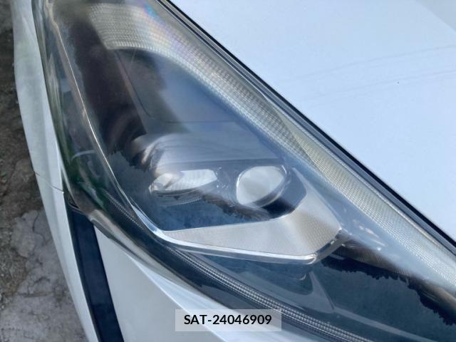 Toyota SIENTA 2015-10 7981015-3