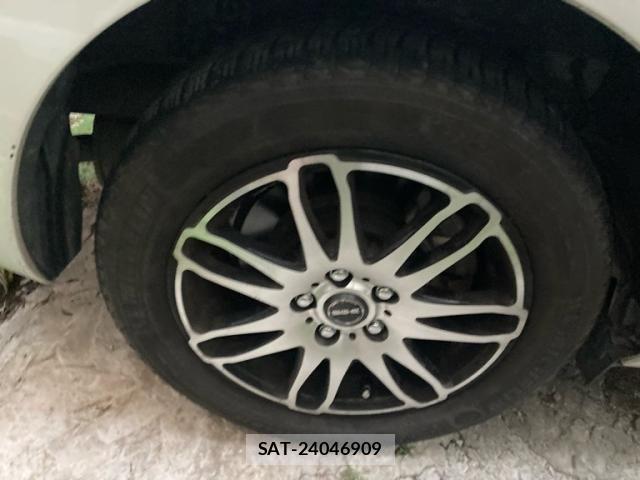 Toyota SIENTA 2015-10 7981015-6