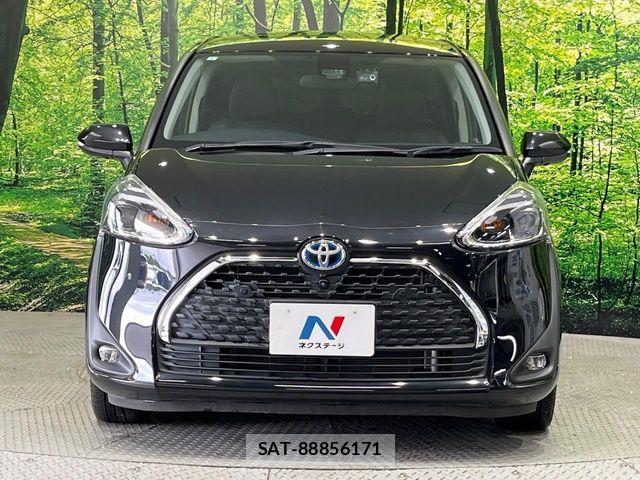 Toyota SIENTA 2021-08 7981009-15
