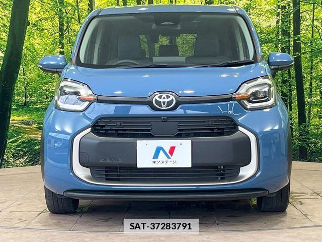 Toyota SIENTA 2023-04 7981004-11