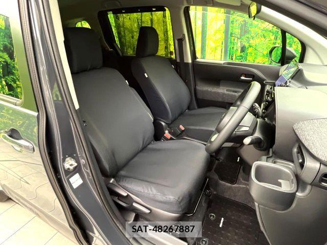 Toyota SIENTA 2023-07 8038275-6