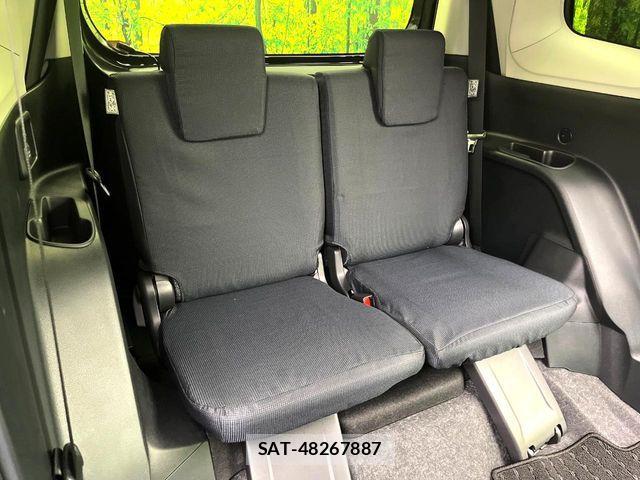 Toyota SIENTA 2023-07 8038275-8