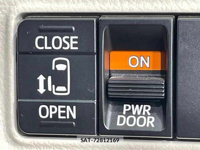 Toyota SIENTA 2015-08 8038283-4