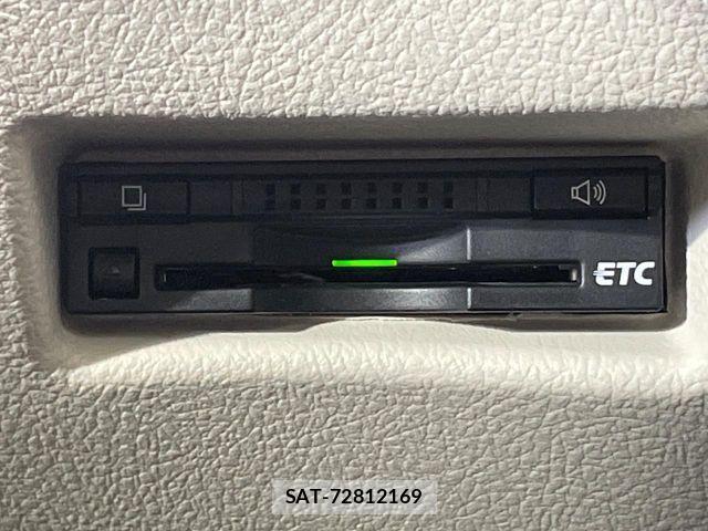 Toyota SIENTA 2015-08 8038283-6